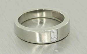 Gents Diamond Platinum Ring