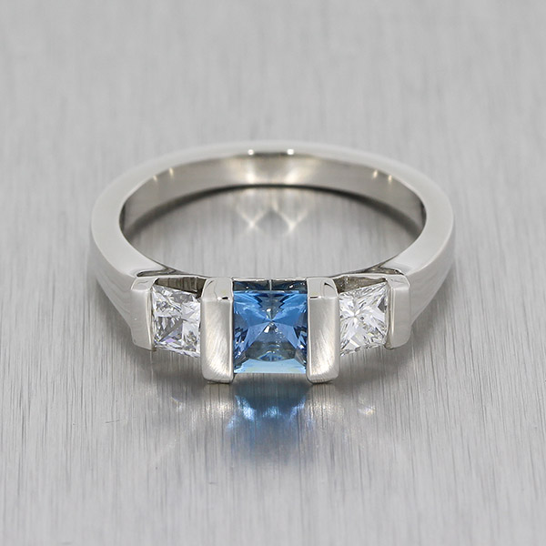 Blue Sapphire Engagement Ring in 14k Rose Gold with Diamond - Vivara Oval Modern  Ring - Shop Now